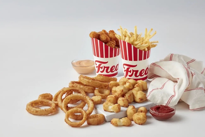 Freddy's side of fries and tots