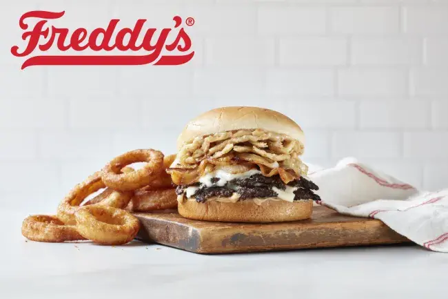 Freddy's French Onion Steakburger with Onion Rings