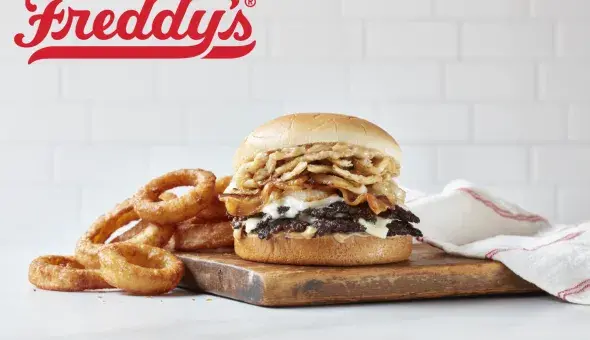 Freddy's French Onion Steakburger with Onion Rings