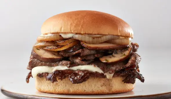 Freddy’s Prime steakburger on a plate