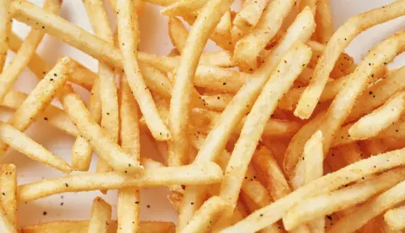 Freddy’s fries with seasoning