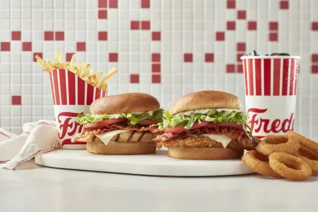 Freddy's Grilled and Fried Chicken Sandwich