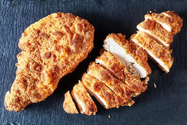 Crispy chicken and sliced crispy chicken